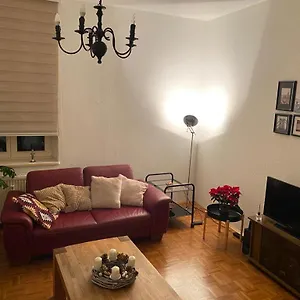 Schone Altbauwohnung Mit Grun In Ruhiger Lage Leipzig